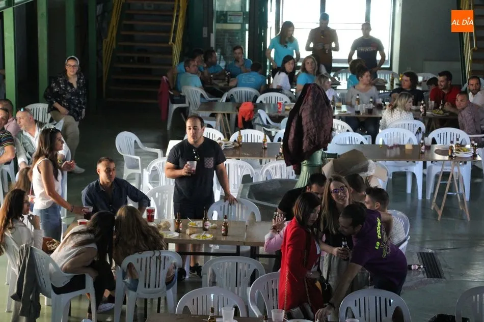 Foto 8 - La pe&ntilde;a &lsquo;La Trompa&rsquo; celebra su d&eacute;cimo aniversario con una gran paella  