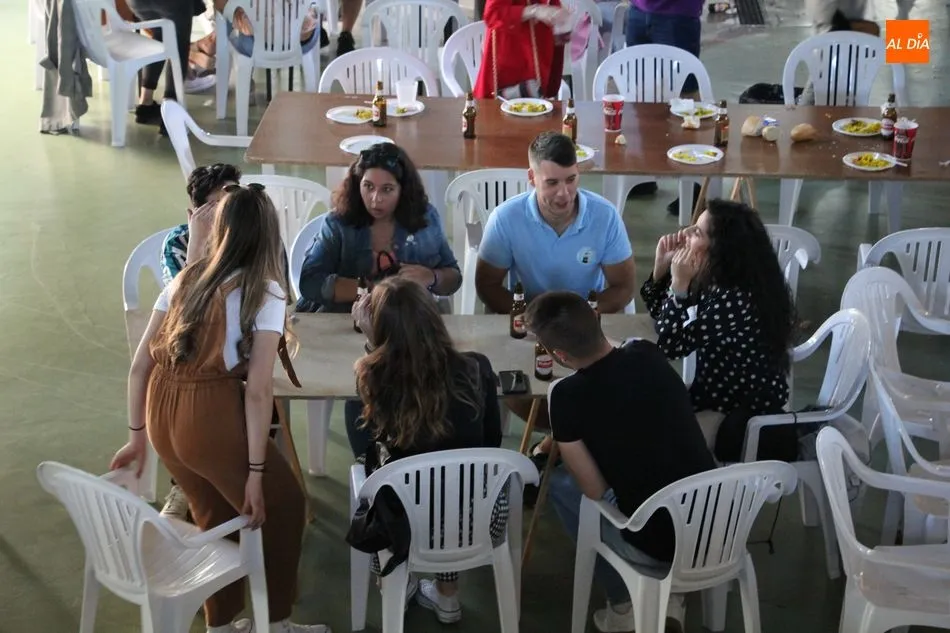 Foto 6 - La pe&ntilde;a &lsquo;La Trompa&rsquo; celebra su d&eacute;cimo aniversario con una gran paella  