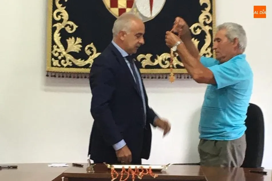 Foto 4 - Jes&uacute;s Mar&iacute;a Ortiz resulta reelegido alcalde de Barruecopardo por cuarto mandato