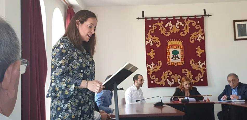 Foto 6 - Javier Bolao inicia su tercera legislatura al frente del Ayuntamiento de Cantalpino