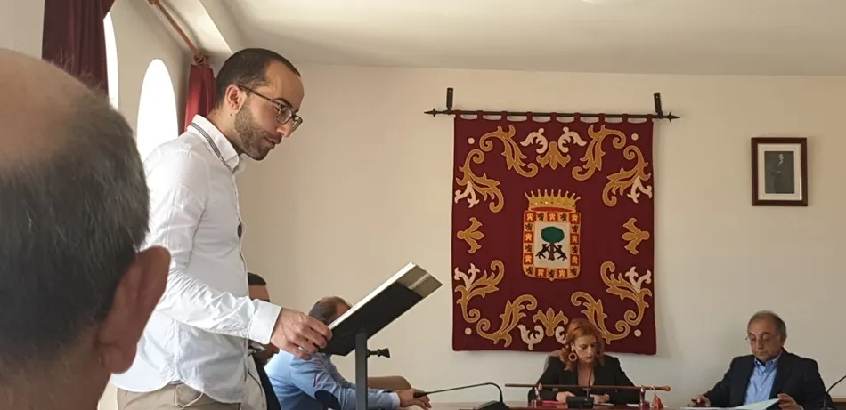 Foto 2 - Javier Bolao inicia su tercera legislatura al frente del Ayuntamiento de Cantalpino
