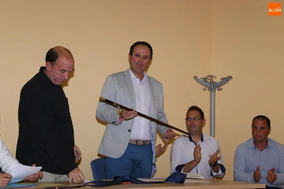 Foto 2 - El socialista Miguel &Aacute;ngel Marcos, investido alcalde de Cantalapiedra
