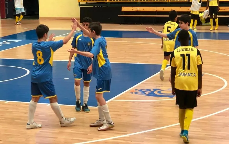 Foto 5 - El Cadete y el Infantil del III Columnas se meten en las semis del Torneo Ciudad de Salamanca  