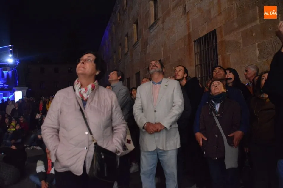 Foto 3 - La portada de la fachada de la Universidad, un lienzo &uacute;nico de Luz y Vanguardias
