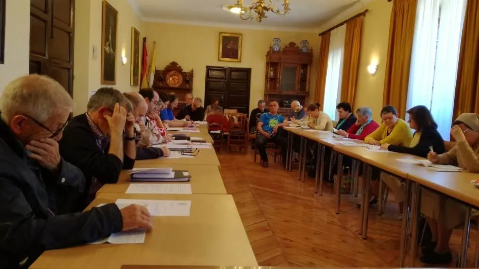 Foto 2 - El Arciprestazgo de Ciudad Rodrigo celebra su encuentro de fin de curso  