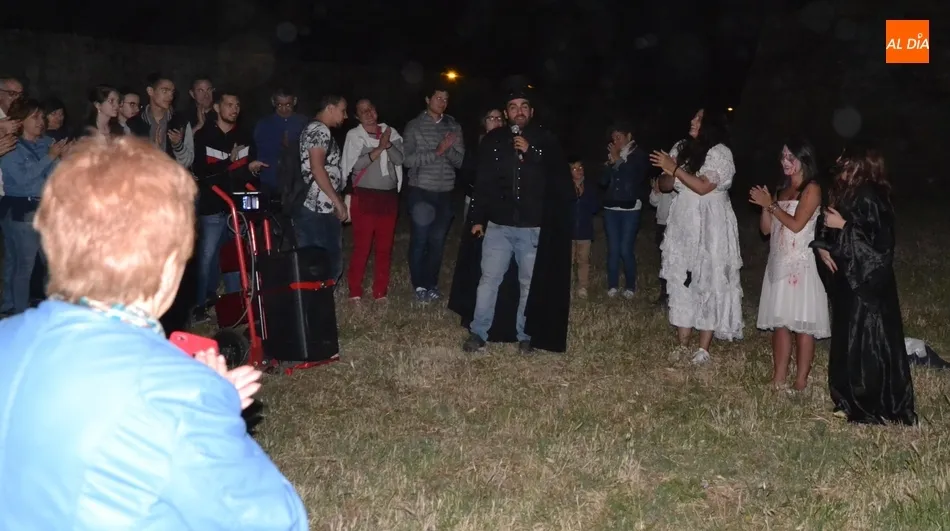 Foto 2 - La Ruta de los Malditos atrae a m&aacute;s de 150 espectadores en su cita sabatina  