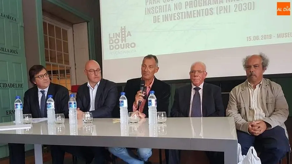Foto 2 - El Tren del Duero vuelve a llamar a la puerta del parlamento portugu&eacute;s  