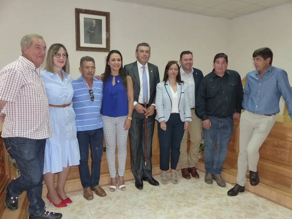 Foto 7 - Juli&aacute;n Barrera toma posesi&oacute;n como alcalde de Villoria
