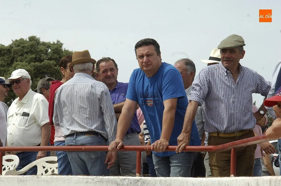 Foto 6 - Encierro a caballo perfecto en Campillo de Azaba con la manada compacta y veloz  