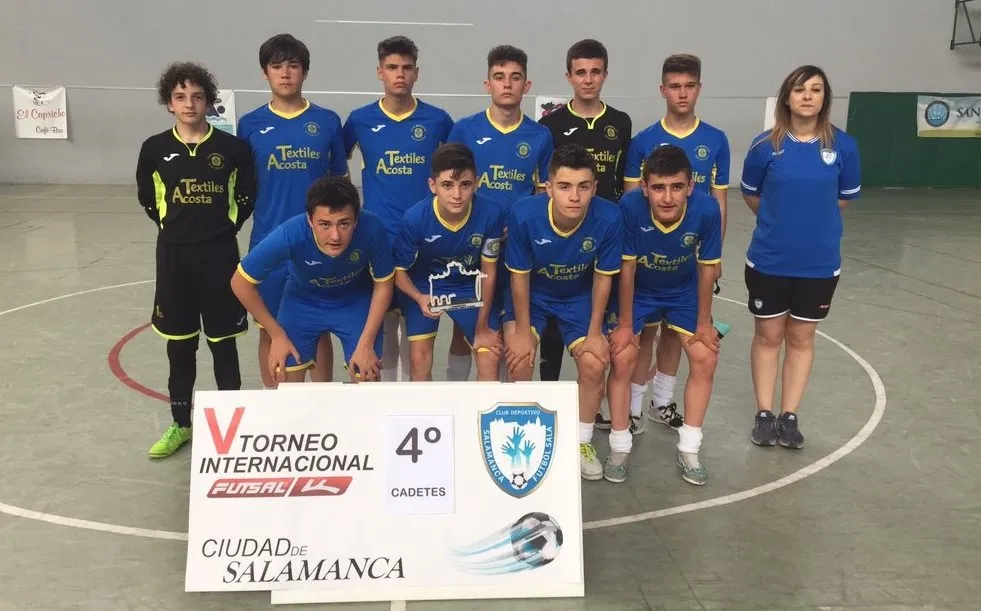 Foto 2 - Los equipos del III Columnas se quedan fuera del podio en el Torneo Ciudad de Salamanca  