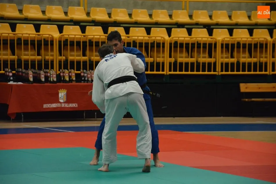 Foto 4 - Los judokas m&aacute;s veteranos ponen sus habilidades a prueba en Salamanca