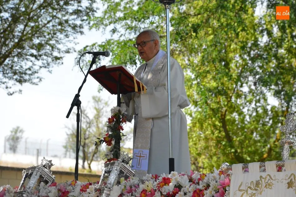 Foto 10 - Fiesta en Tejares en honor a la Virgen de la Salud