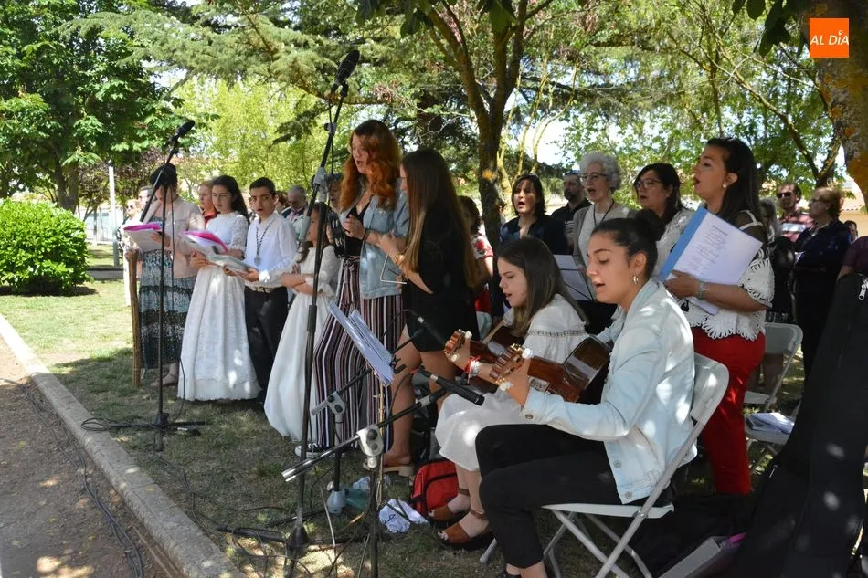 Foto 3 - Fiesta en Tejares en honor a la Virgen de la Salud