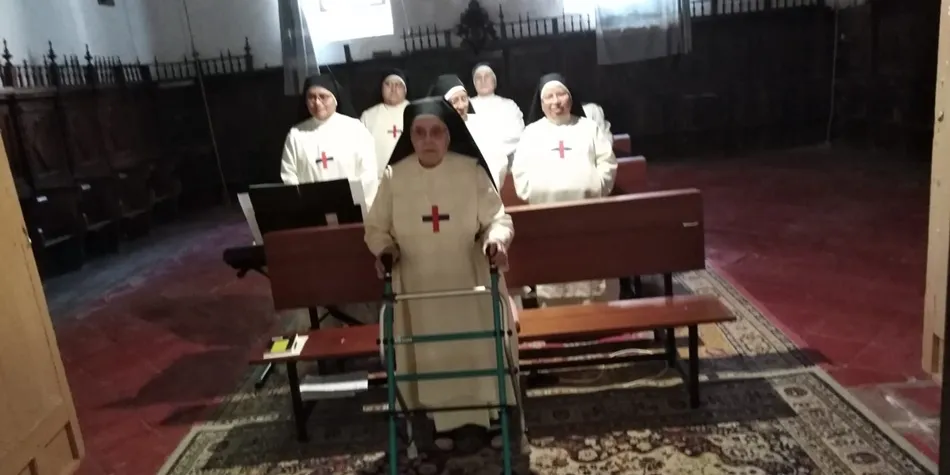 Foto 3 - Las monjas de Villoruela celebran la fiesta de la Sant&iacute;sima Trinidad