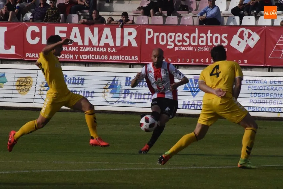 Foto 8 - El Zamora &lsquo;m&aacute;s charro&rsquo; cae eliminado y falla en su intento de ascender a Segunda B&nbsp;
