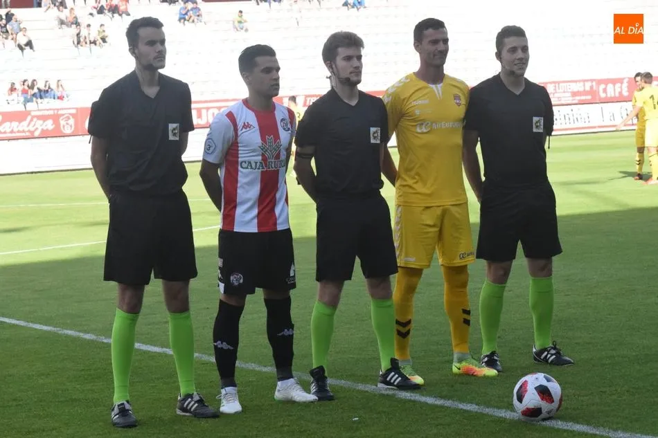 Foto 2 - El Zamora &lsquo;m&aacute;s charro&rsquo; cae eliminado y falla en su intento de ascender a Segunda B&nbsp;
