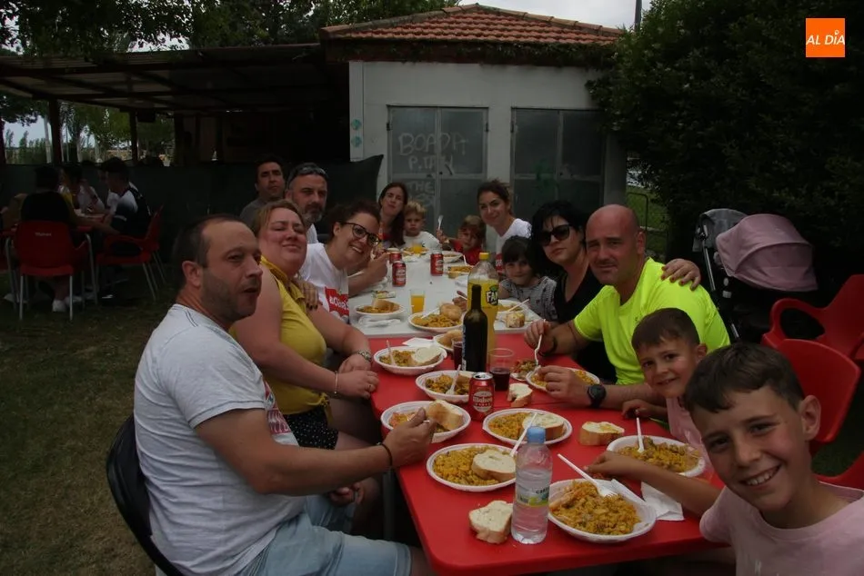 Foto 11 - En Boada enfilan la recta final de las fiestas con una exquisita paella  