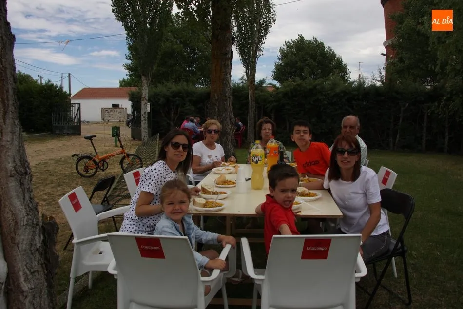 Foto 9 - En Boada enfilan la recta final de las fiestas con una exquisita paella  