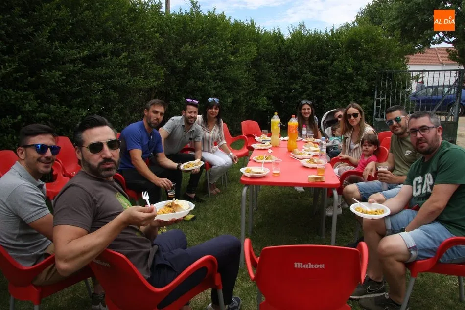 Foto 6 - En Boada enfilan la recta final de las fiestas con una exquisita paella  