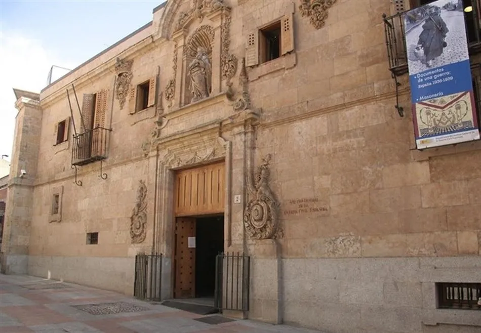 Archivo General de la Guerra Civil en Salamanca.