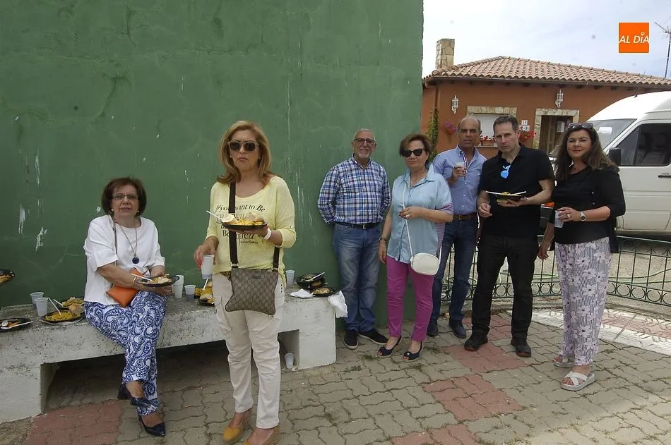 Foto 9 - Una paella de confraternizaci&oacute;n cierra las fiestas de Mart&iacute;n de Yeltes  
