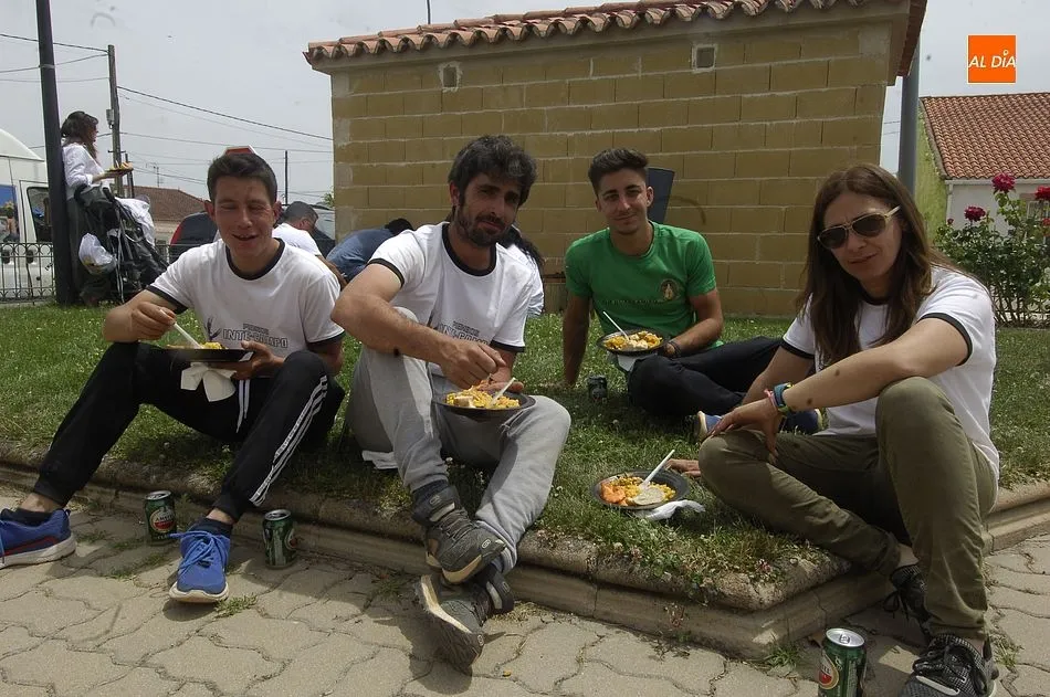Foto 7 - Una paella de confraternizaci&oacute;n cierra las fiestas de Mart&iacute;n de Yeltes  