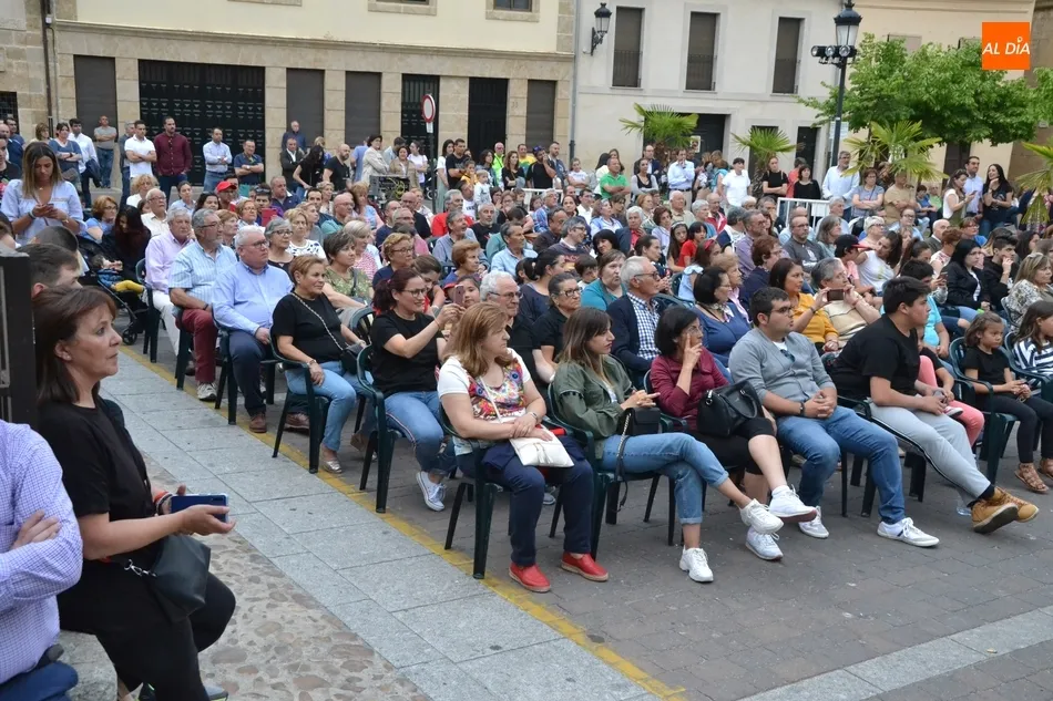 Foto 5 - El nuevo Equipo de Gobierno &lsquo;debuta&rsquo; en el concierto de la Barahona Big Band  