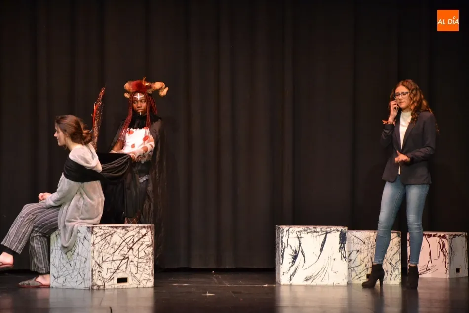Foto 9 - Misioneras-Santa Teresa disfruta de una funci&oacute;n teatral en el marco de los 50 a&ntilde;os de vida del...