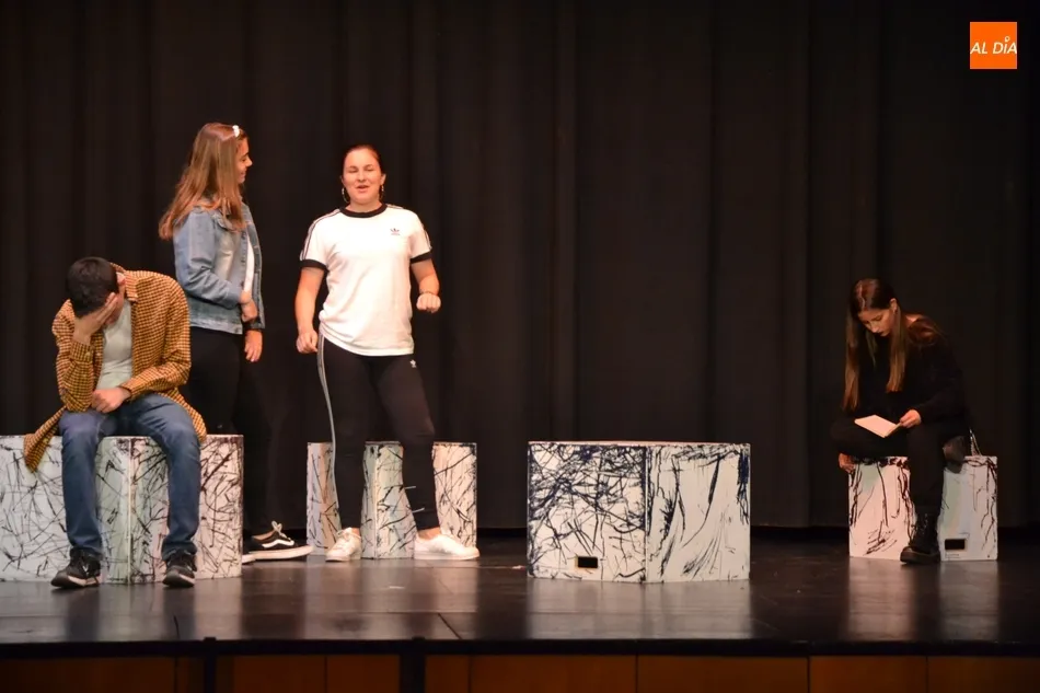 Foto 7 - Misioneras-Santa Teresa disfruta de una funci&oacute;n teatral en el marco de los 50 a&ntilde;os de vida del...