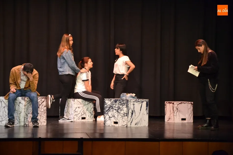 Foto 4 - Misioneras-Santa Teresa disfruta de una funci&oacute;n teatral en el marco de los 50 a&ntilde;os de vida del...