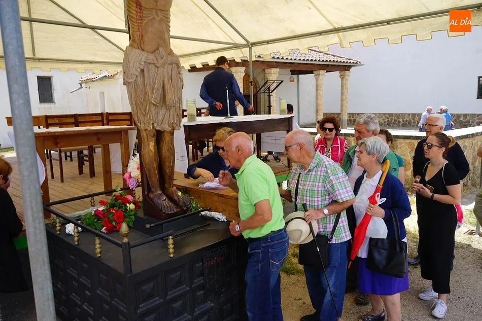 Foto 6 - La devoci&oacute;n por el Cristo de Cabrera vuelve a reunir a miles de fieles