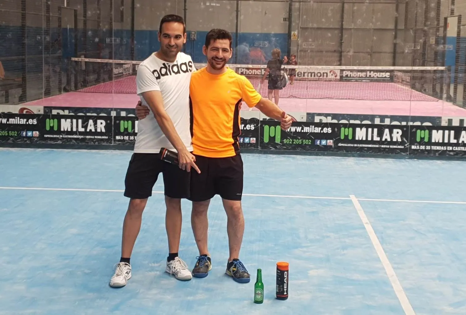 Foto 4 - Esther y Goyo se adjudican el multipista con parrillada organizado por Padel Life  