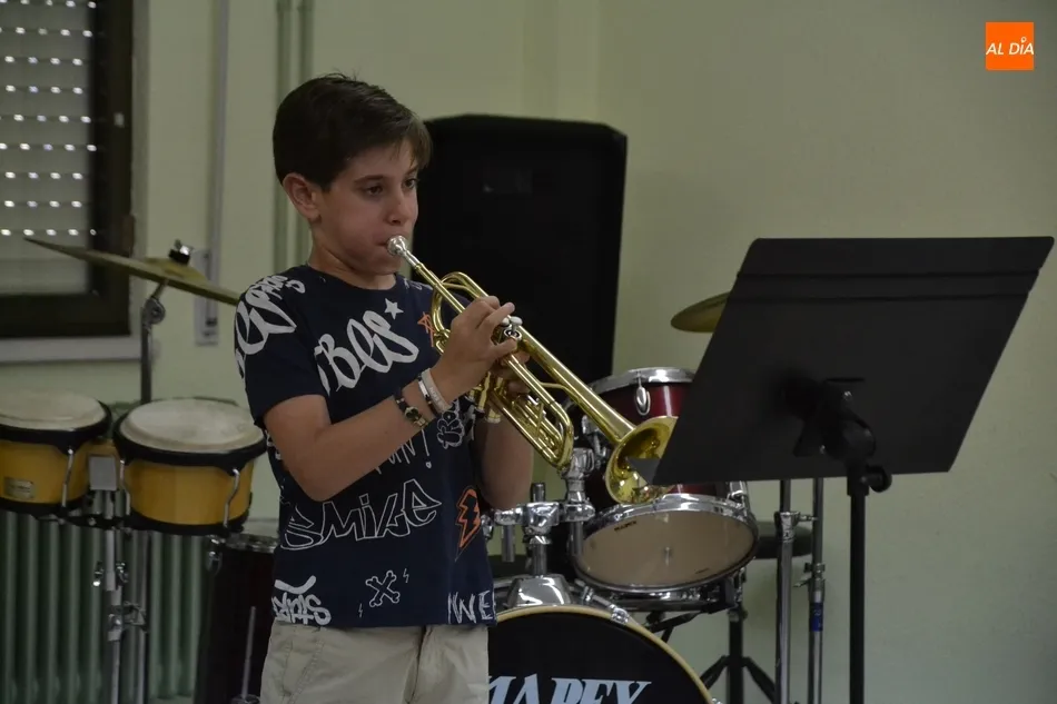 Foto 11 - La Escuela de M&uacute;sica vive su tarde de audiciones m&aacute;s intensa  