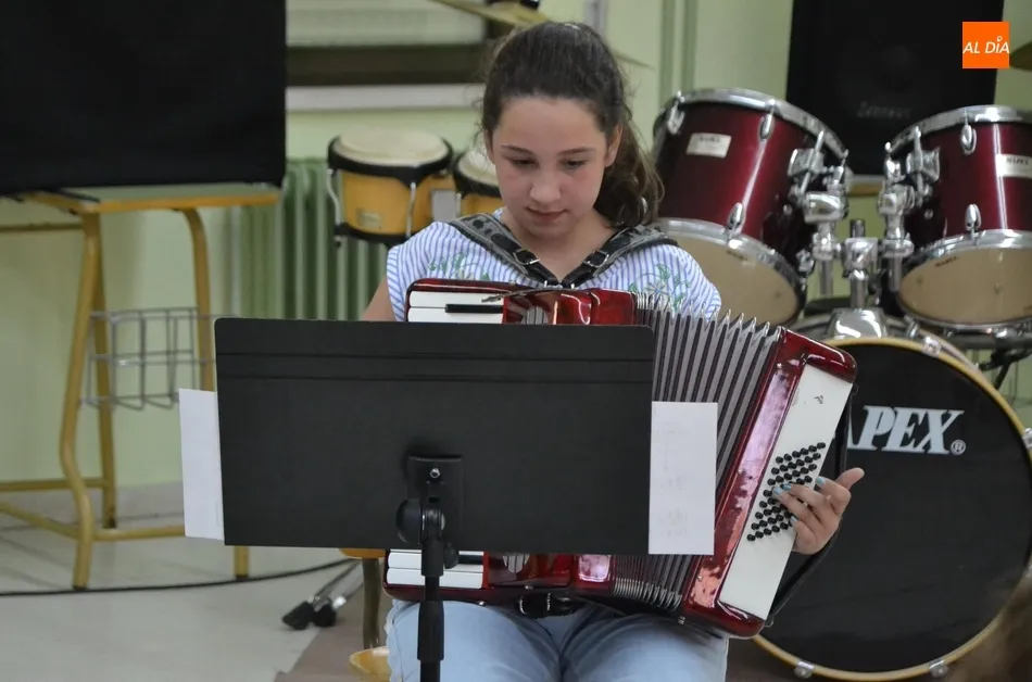 Foto 6 - La Escuela de M&uacute;sica vive su tarde de audiciones m&aacute;s intensa  