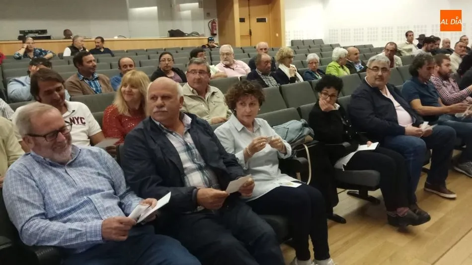 Foto 5 - Bautista barre en la elecci&oacute;n de diputado del PSOE por la comarca de Vitigudino  