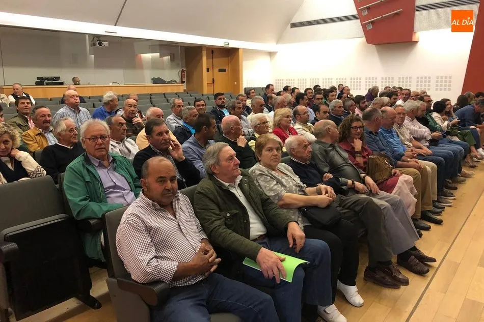Foto 4 - Jes&uacute;s Mar&iacute;a Ortiz repite como diputado provincial del PP por la comarca de Vitigudino  