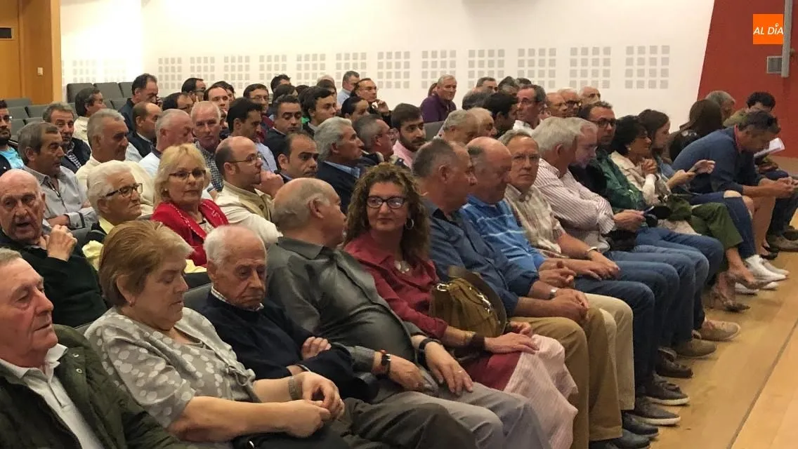 Foto 5 - Jes&uacute;s Mar&iacute;a Ortiz repite como diputado provincial del PP por la comarca de Vitigudino  