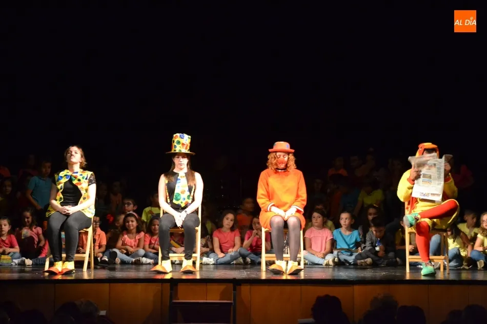 Foto 11 - La Escuela de M&uacute;sica monta un circo en la funci&oacute;n de sus alumnos de M&uacute;sica y Movimiento  