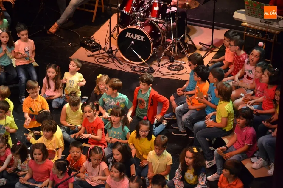 Foto 3 - La Escuela de M&uacute;sica monta un circo en la funci&oacute;n de sus alumnos de M&uacute;sica y Movimiento  