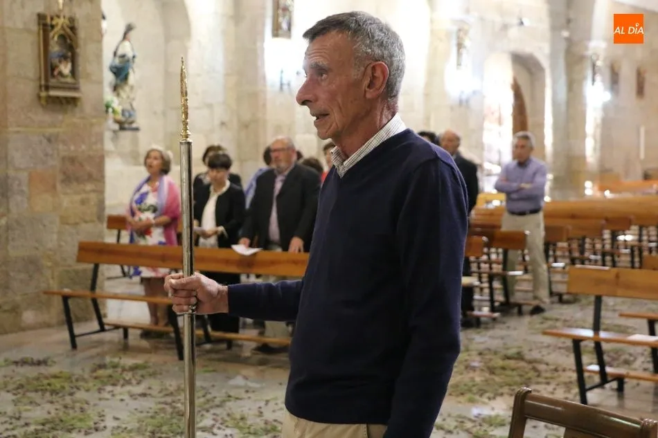 Foto 6 - Los mayordomos Jes&uacute;s S&aacute;nchez y Mar&iacute;a Jes&uacute;s Calder&oacute;n&nbsp;presiden las v&iacute;speras del Sant&iacute;simo