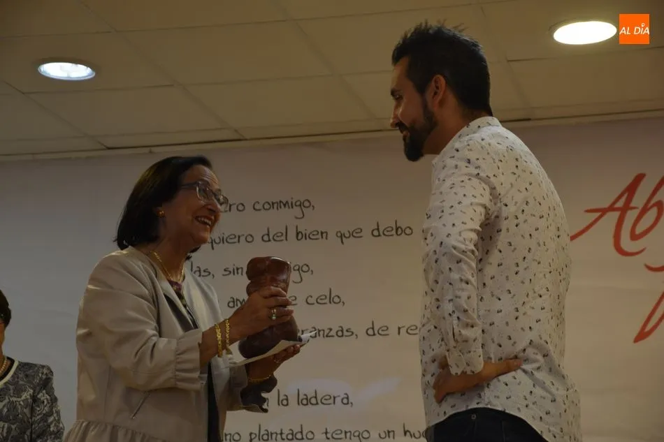 Foto 9 - &lsquo;La dama del Tormes&rsquo; reconoce a las personas m&aacute;s trascendentes de Cabrerizos