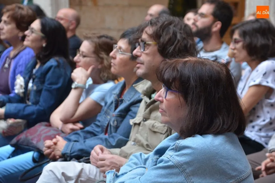 Foto 6 - Tania Mu&ntilde;oz abre el Festival Contando Cuentos con las historias de una divertida familia