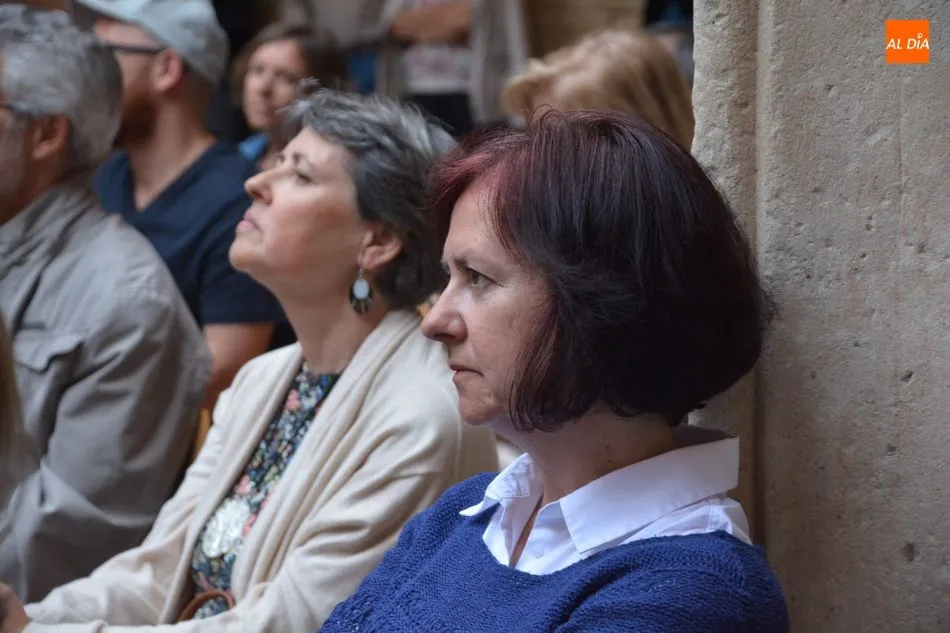 Foto 5 - Tania Mu&ntilde;oz abre el Festival Contando Cuentos con las historias de una divertida familia