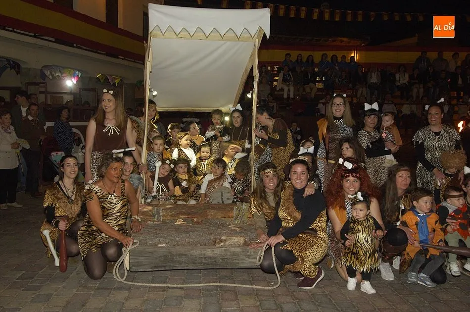 Foto 3 - La Fuente lanza un SOS por la Espa&ntilde;a Vaciada en la gran apertura de sus fiestas  