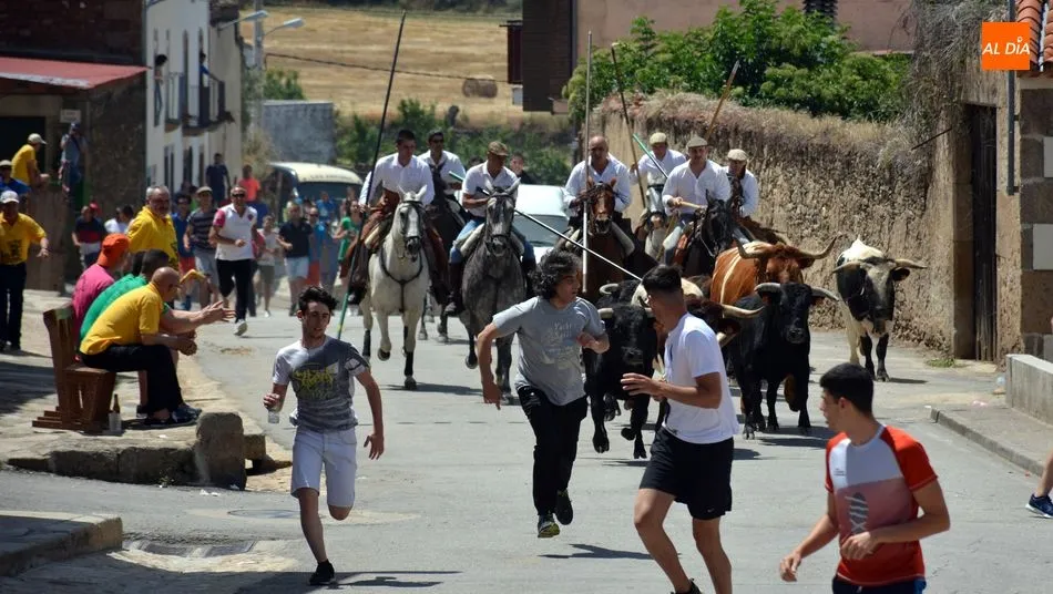 Foto 2 - Hinojosa de Duero celebra sus Fiestas de San Juan con m&aacute;s espect&aacute;culos taurinos