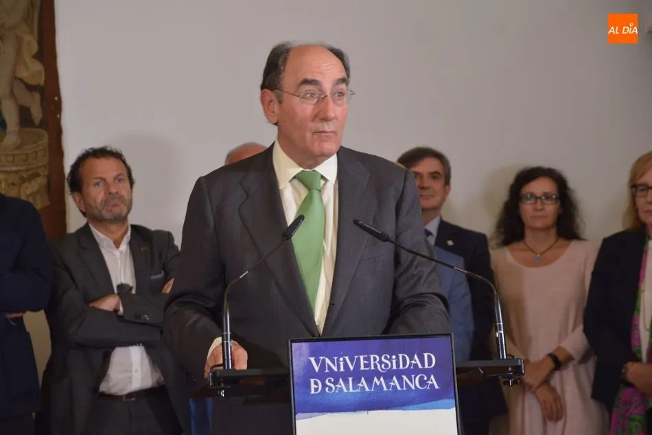 Foto 4 - La USAL entrega sus Premios Sociedad Civil a&nbsp;Agrosmart Solutions, el profesor Mart&iacute;nez Lanao y...