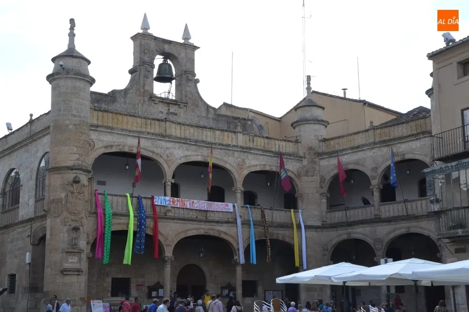 Foto 3 - C&aacute;ritas marcha para cambiar el mundo con la compa&ntilde;&iacute;a de escolares y Asprodes  