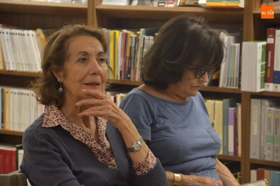Foto 6 - La escritora y enfermera Nieves Mu&ntilde;oz presenta&nbsp;su novela&nbsp;&lsquo;Las batallas silenciadas&rsquo;  