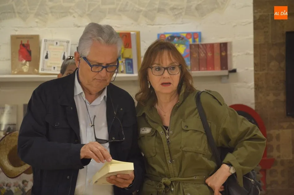 Foto 4 - La escritora y enfermera Nieves Mu&ntilde;oz presenta&nbsp;su novela&nbsp;&lsquo;Las batallas silenciadas&rsquo;  