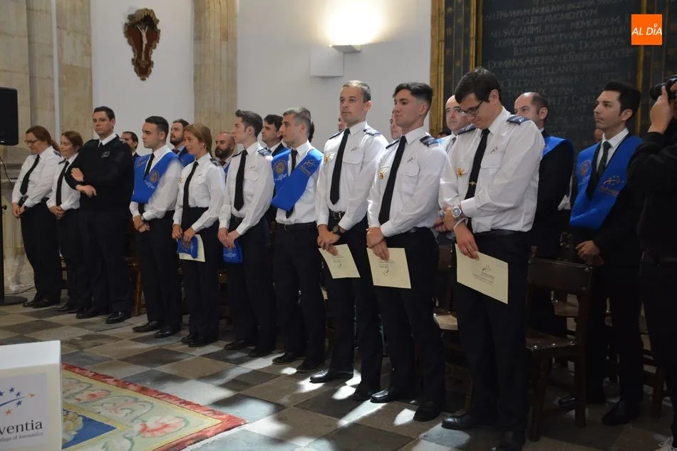 Foto 3 - D&iacute;a feliz para los nuevos titulados de la Escuela de Pilotos Adventia adscrita a la USAL